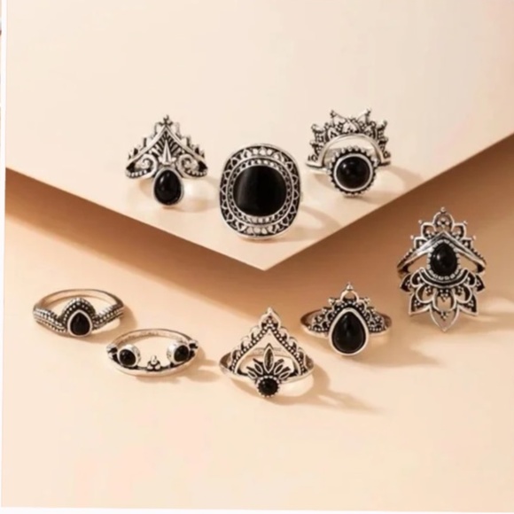 NWT. 8 Pieces Boho Style Silver with Black Stone Rings! - Picture 4 of 4